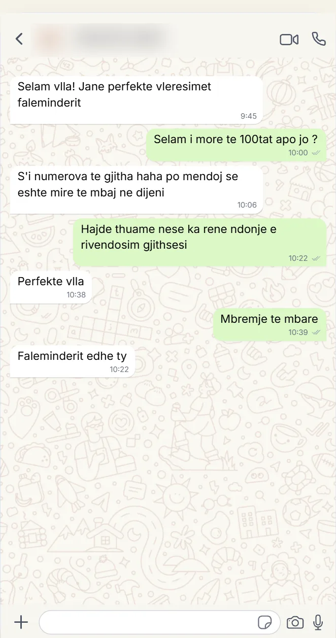 Pamje ekrani e një klienti të kënaqur me shërbimin